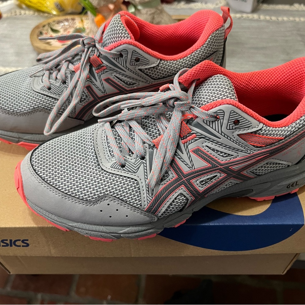 ASICS Women's Gray and Pink Running Shoes